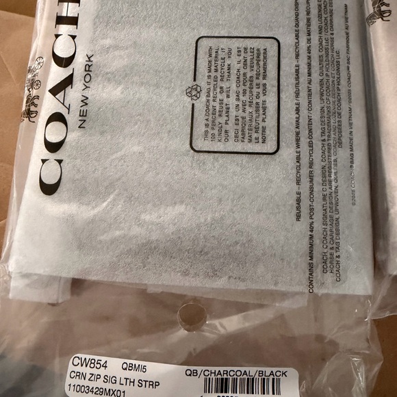 New Coach Signature Wristlet - Picture 2 of 5